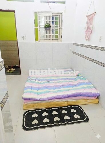 studio có sẵn máy lạnh nội thất cơ bản gần cv làng hoa chợ HTT