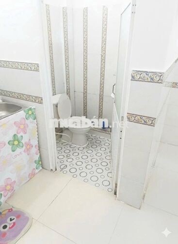 studio có sẵn máy lạnh nội thất cơ bản gần cv làng hoa chợ HTT