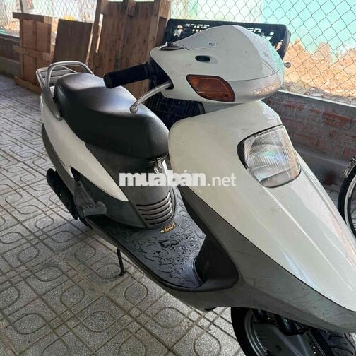 Honda Spacy 125 màu trắng