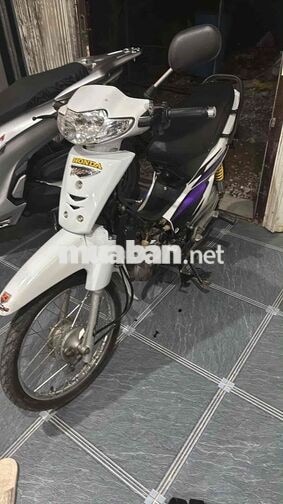 Honda Wave màu Trắng tím