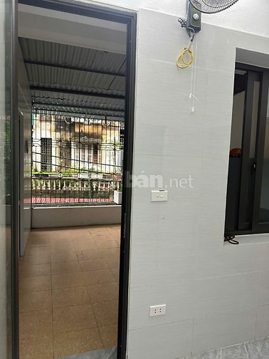 Cho thuê căn hộ tầng 2, khu TT Thanh Mai, quận Hoàng Mai