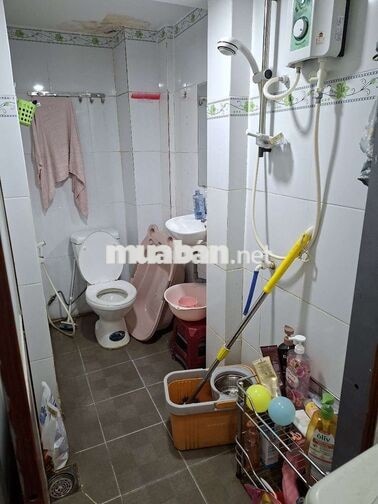 Cho thuê nhà ngay sát mặt tiền Nguyễn Thượng Hiền
