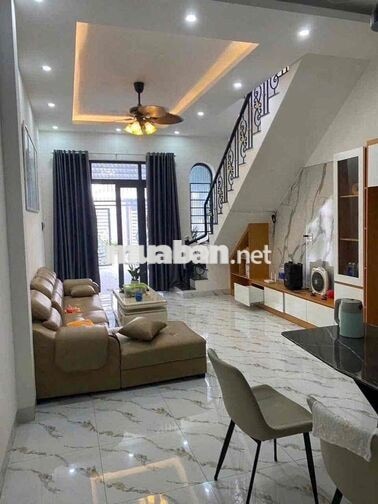 Cho Thuê Nhà 4Phòng Ngủ Sân Ô Tô Gần UBND Phú Lợi, TP Thủ Dầu Một