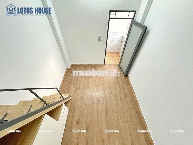 CHDV CÓ GÁC 35m2, CỬA SỔ TRỜI VỪA MỚI TRỐNG LẠI NGÂY ĐẦM SEN TÂN PHÚ