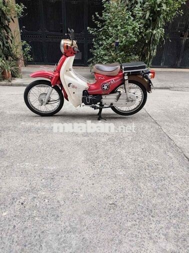 Honda Cub 50cc màu Đỏ trắng