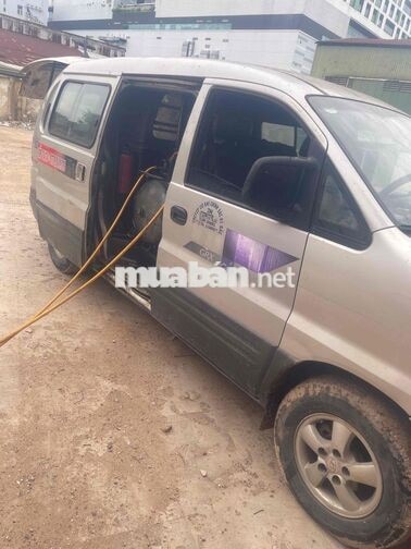 Hyundai Starex 2006 6 chỗ 800kg Bạc