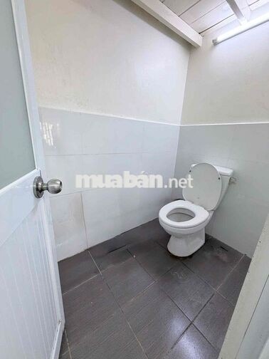 cho thuê nhà mới, mặt tiền đường 12m giá rẻ