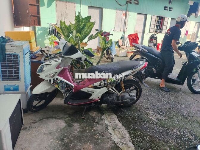 Yamaha Nouvo 4 2009 màu Trắng hồng
