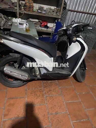 Honda SH 150 nhập Ý trắng lên phom biển 29