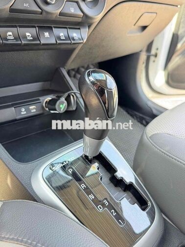 Kia Soluto 2020 AT Deluxe 56.000 km Trắng