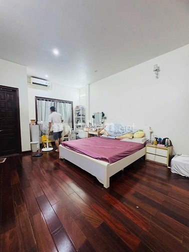 Bán Nhà KBT 3,5 Tầng Khu Phân Lô Quận Đội Ngõ 69 Hoàng Văn Thái