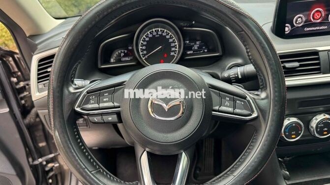 Mazda 3 2019 1.5L Luxury 139000km