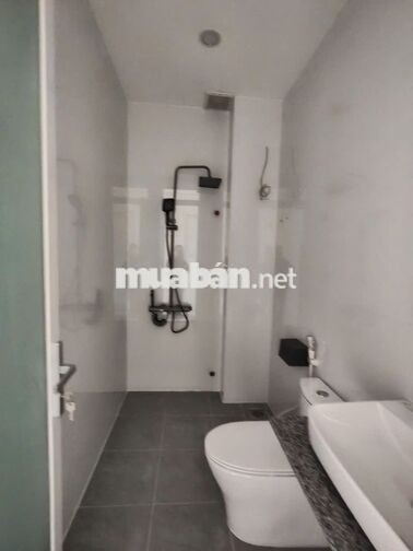 CHO THUÊ NHÀ MỚI XÂY MẶT TIỀN VIEW THÀNH PHỐ 5PN ĐÀ LẠT 22TR