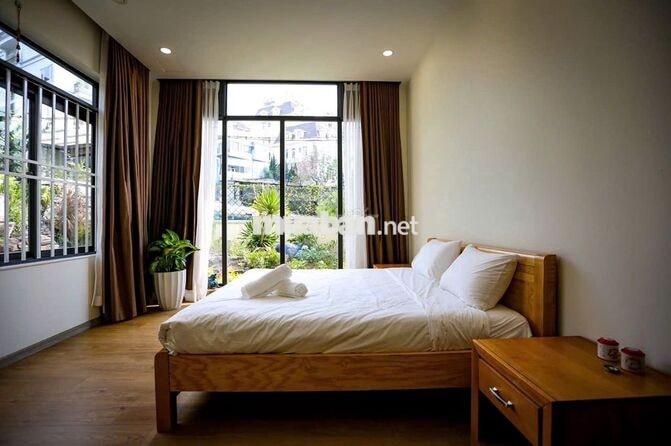 CHO THUÊ BIỆT THỰ DU LỊCH 6 PHÒNG NGỦ, SÂN VƯỜN 1.000M² - 35TR