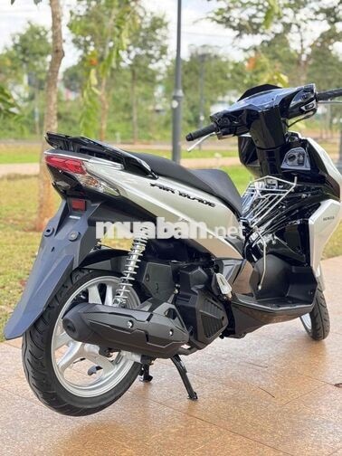 Honda Air Blade 2019 màu Bạc Poscher