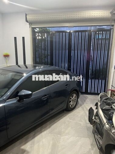 Cho thuê nhà 2 tầng cách đường Nguyễn Thị Minh Khai 135m