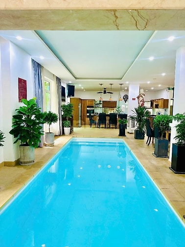 biệt thự ,gần biển, 300m2 sàn, 3 tầng 1 hầm, full nội thất pccc