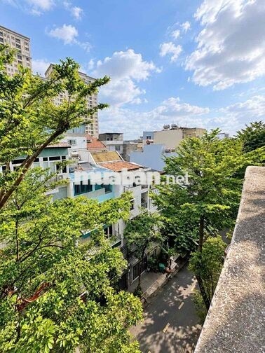 Căn Hộ thang máy ban công mới kengg , Cuối Dương Bá Trạc gần q1 q5