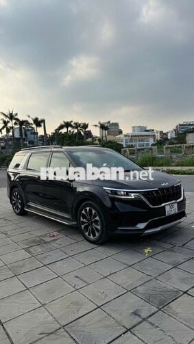 Kia Carnival  2022 màu đen - 800tr