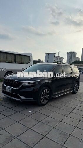 Kia Carnival  2022 màu đen - 800tr