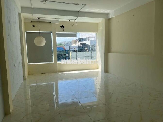 Cho thuê nha nguyên căn mặt tiền Nguyễn Thị Thập, phường Tân Quy Q l7