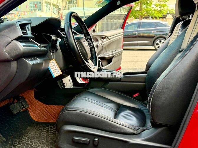 Honda Civic 2018 gen 10 81.000km Đỏ xe zin giá tôt