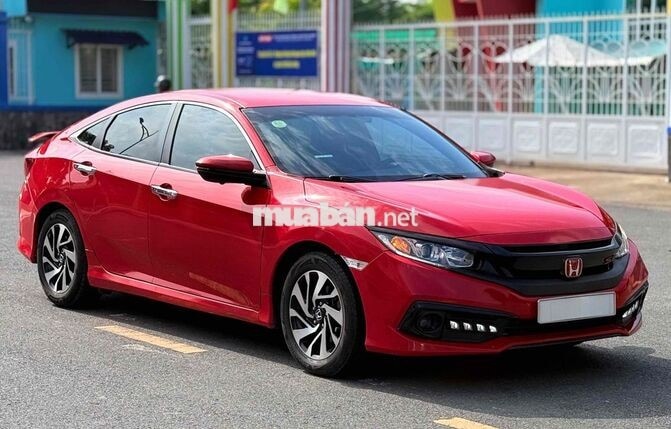 Honda Civic 2018 gen 10 81.000km Đỏ xe zin giá tôt