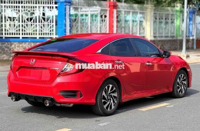 Honda Civic 2018 gen 10 81.000km Đỏ xe zin giá tôt