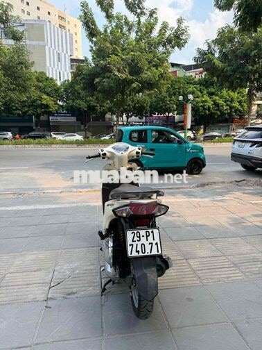 Honda Vision 2018 Smartkey màu kem
