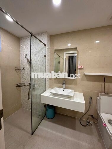 Căn hộ cao cấp full nội thất Millennium Bến Vân Đồn ở liền giá tốt