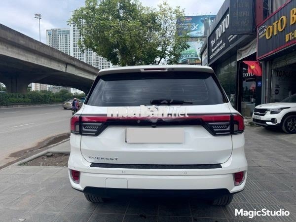 Ford Everest Platinum 2.0L 4x4 AT 2025 - 1 Tỷ 490
