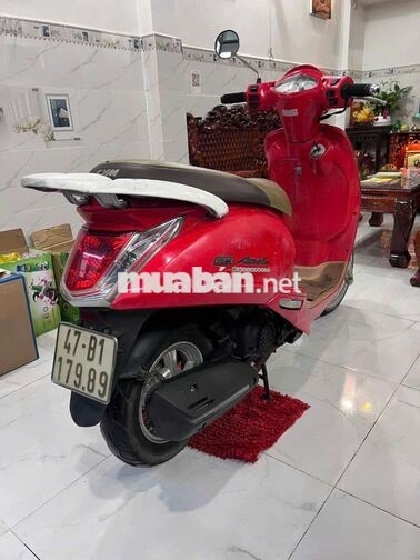 SYM Elizabeth Fi màu đỏ