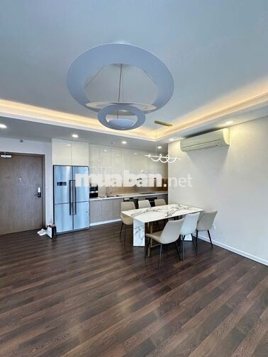 Căn hộ cao cấp full nội thất Millennium Bến Vân Đồn ở liền giá tốt