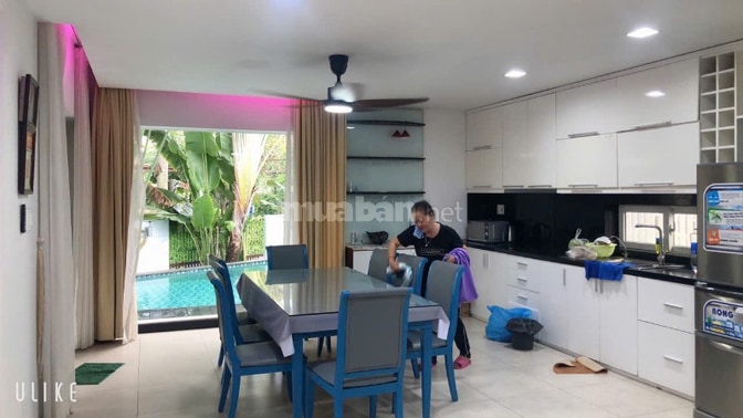 Chính chủ cho thuê Biệt Thự có hồ bơi căn góc nhà đẹp 