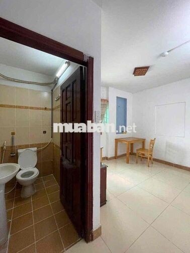 CHO THUÊ TRỌ 3TR có máy lạnh Ngay Cầu Vượt QUANG TRUNG - TÔ KÝ Quận 12