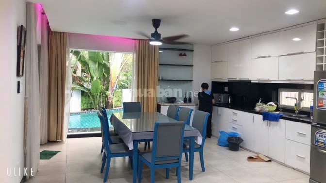 Chính chủ cho thuê Biệt Thự có hồ bơi căn góc nhà đẹp 