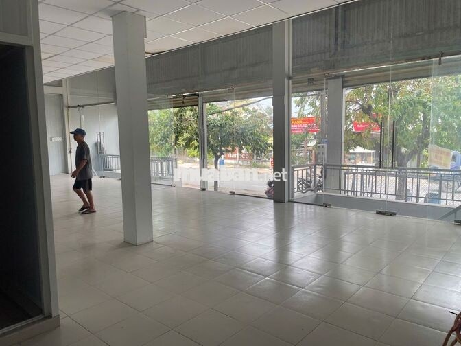 Cho thuê MB Kinh doanh, H+ T+Lững, 15 x 11m, Đt 743A