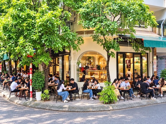 Sang Nhượng Quán Cafe Lô Góc 100m2 Phố Đỗ Quang