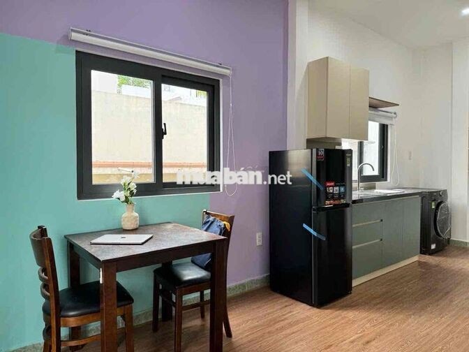 Cho thuê căn 2pn tách bếp ban công máy giặt full nt Cao Thắng quận 10
