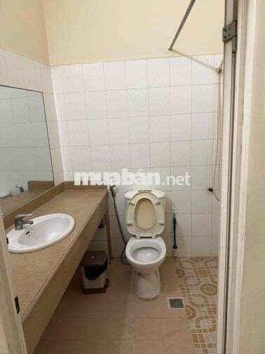 mình còn trống 2 phòng cần share chung cư và nhà phố