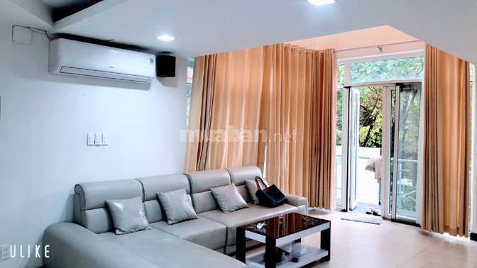 Chính chủ cho thuê Biệt Thự có hồ bơi căn góc nhà đẹp 