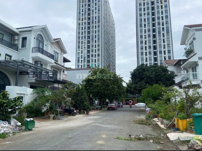 Bán nhà xây thô KDC Làng Việt Kiều 198m2 giá chỉ 87tr/m2 vị trí đẹp