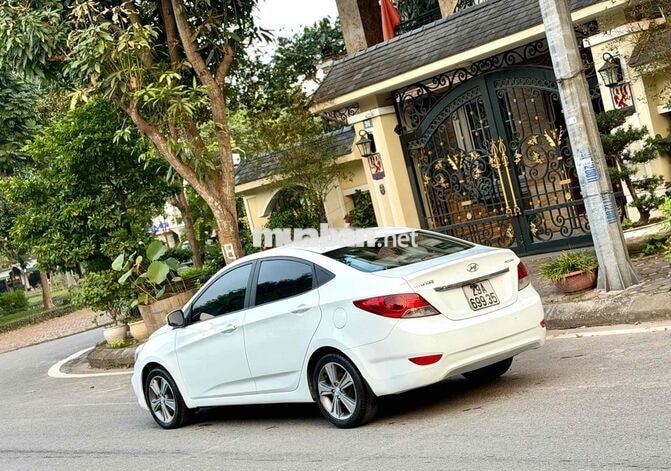 Hyundai Accent 2012 1.4 AT Trắng