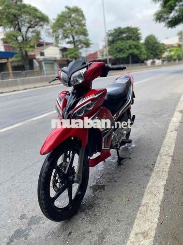 Yamaha Jupiter màu Đỏ đen