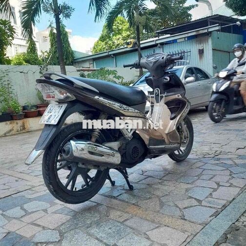 Suzuki Hayate màu Đen vàng đồng
