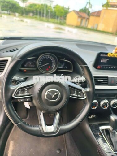 Mazda 3 Hatchback FL 2017 Xanh