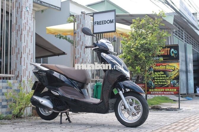 HONDA LEAD 125 PREMIUM EDITION ĐEN