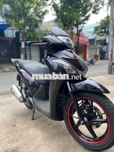 Honda SH 150 màu Đen lên full áo mâm ý