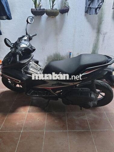 Yamaha NVX 155 Đen