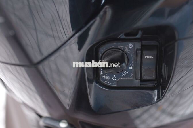 HONDA LEAD 125 PREMIUM EDITION ĐEN